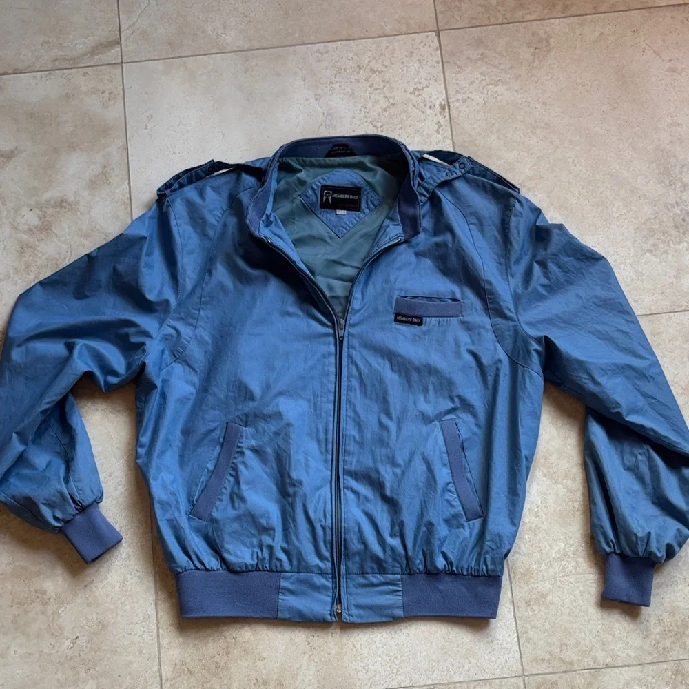 Men's Vintage Members Only Blue Zip-Up Bomber Jacket – Classic Retro Style ✨